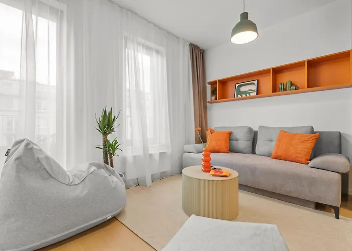 Lam Orange Ac - Balcony * براتسيلافا